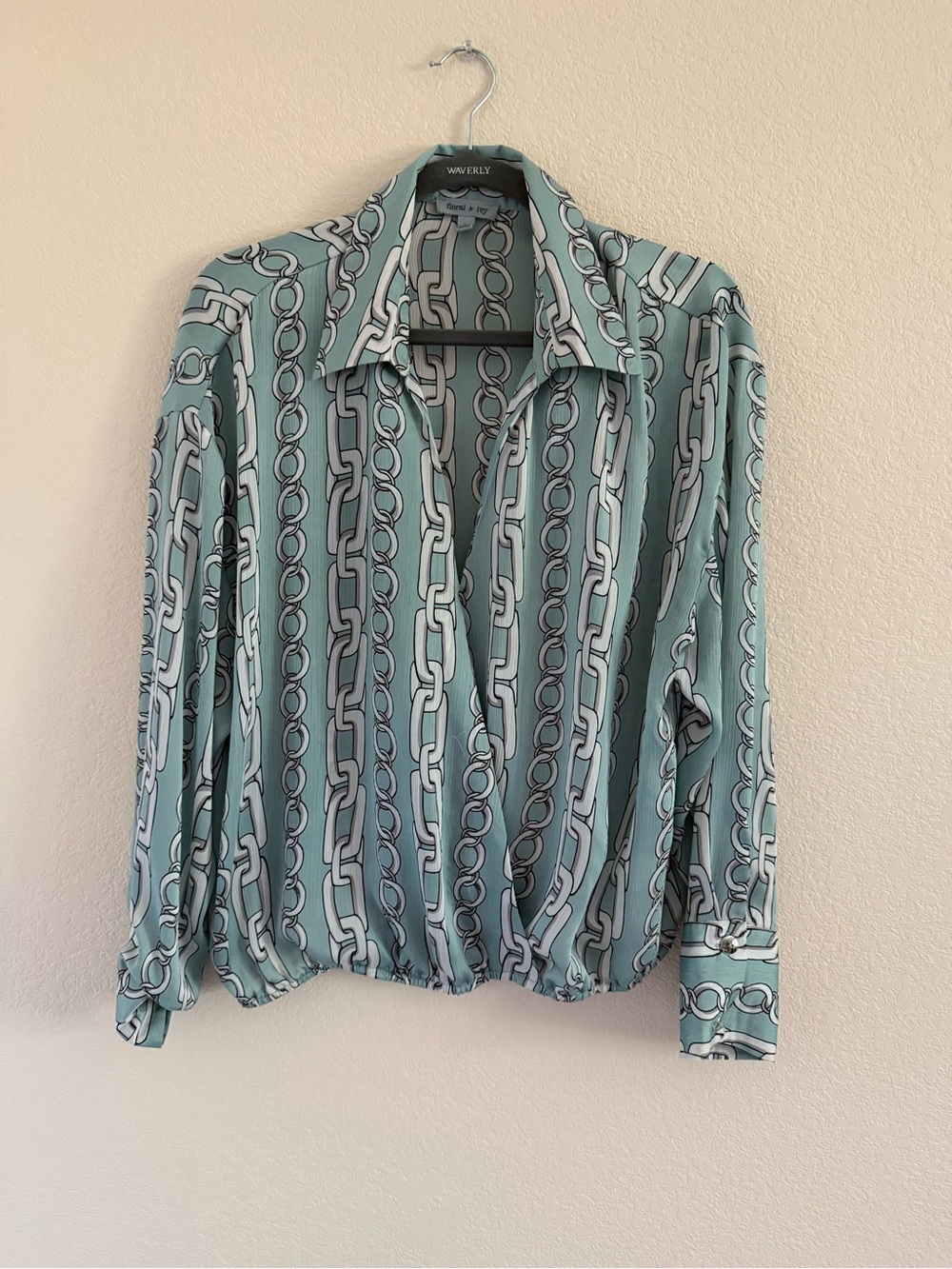 Waverly Mint Green Chain Print Blouse